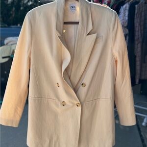 Zara Cream Double-Breasted Blazer with Classic Lapel